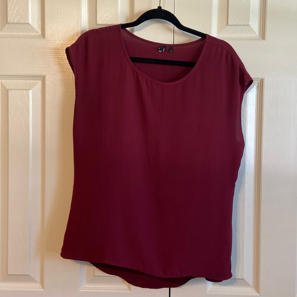 Burgundy sleeveless top